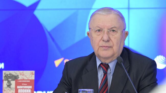 Профессор Института стран Востока, член Союза писателей России Анатолий Кошкин