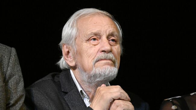 Народный артист России Владимир Сафронов