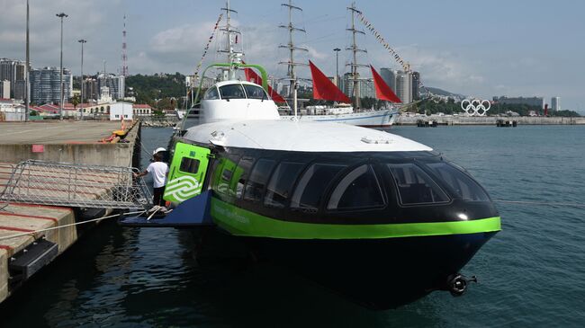 Тестовый рейс морского пассажирского судна на подводных крыльях Комета 120М по маршруту Сочи - Сухум Тестовый рейс морского пассажирского судна на подводных крыльях Комета 120М по маршруту Сочи - Сухум