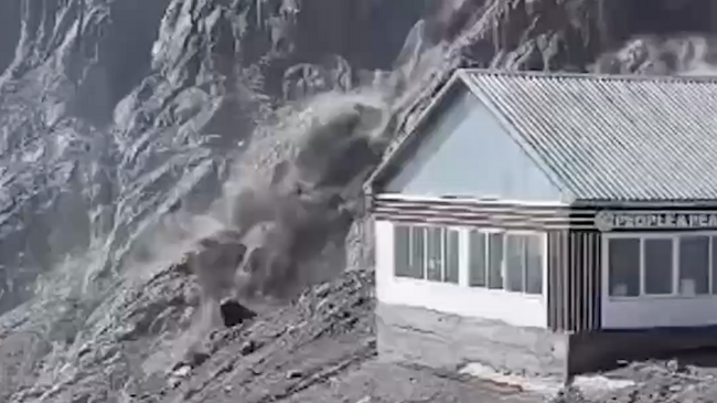 На склоне Эльбруса сошел сель