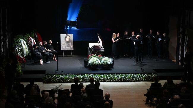 Прощание с художественным руководителем Электротеатра Станиславский Борисом Юханановым