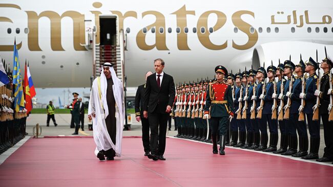 Прибытие президента ОАЭ в Москву