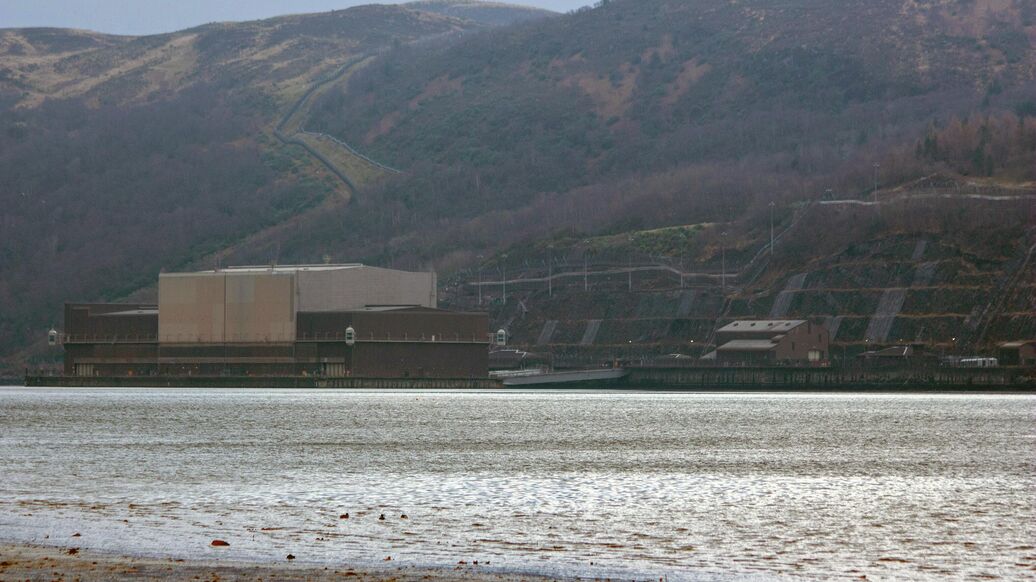 В Британии произошла утечка радиоактивной воды с базы с ядерными бомбами