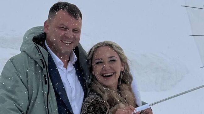 Торжественная церемония заключения брака на Эльбрусе для молодоженов из Владимирской области