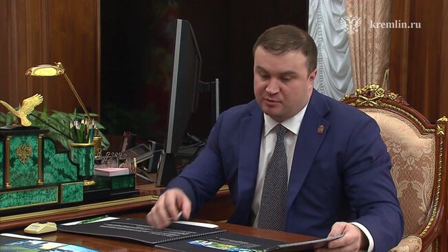 Путин на встрече с губернатором Омской области Виталием Хоценко