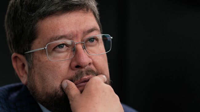 Кандидат в президенты Боливии от правого альянса Единство Самуэль Дория Медина
