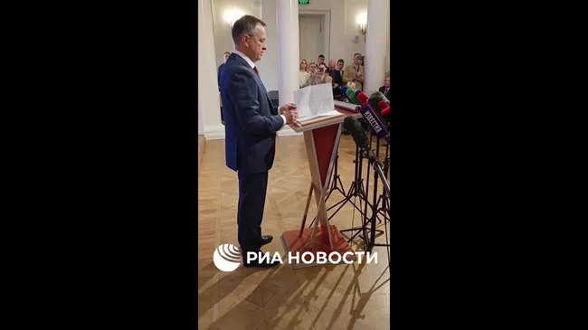 Мединский на вручении Золотой Звезды Героя России внуку Алексея Береста