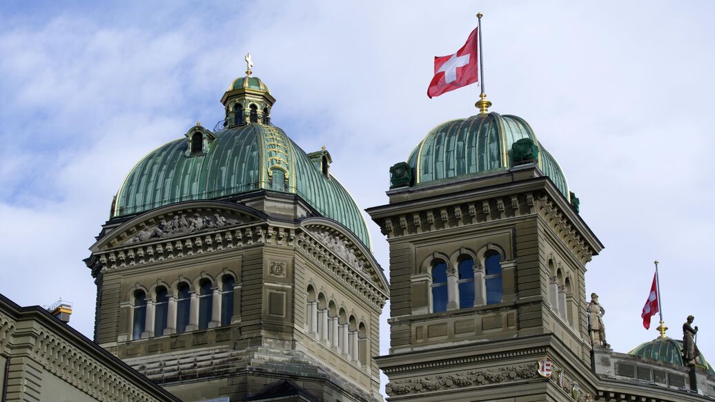 Швейцария присоединилась к антироссийским санкциям Евросоюза