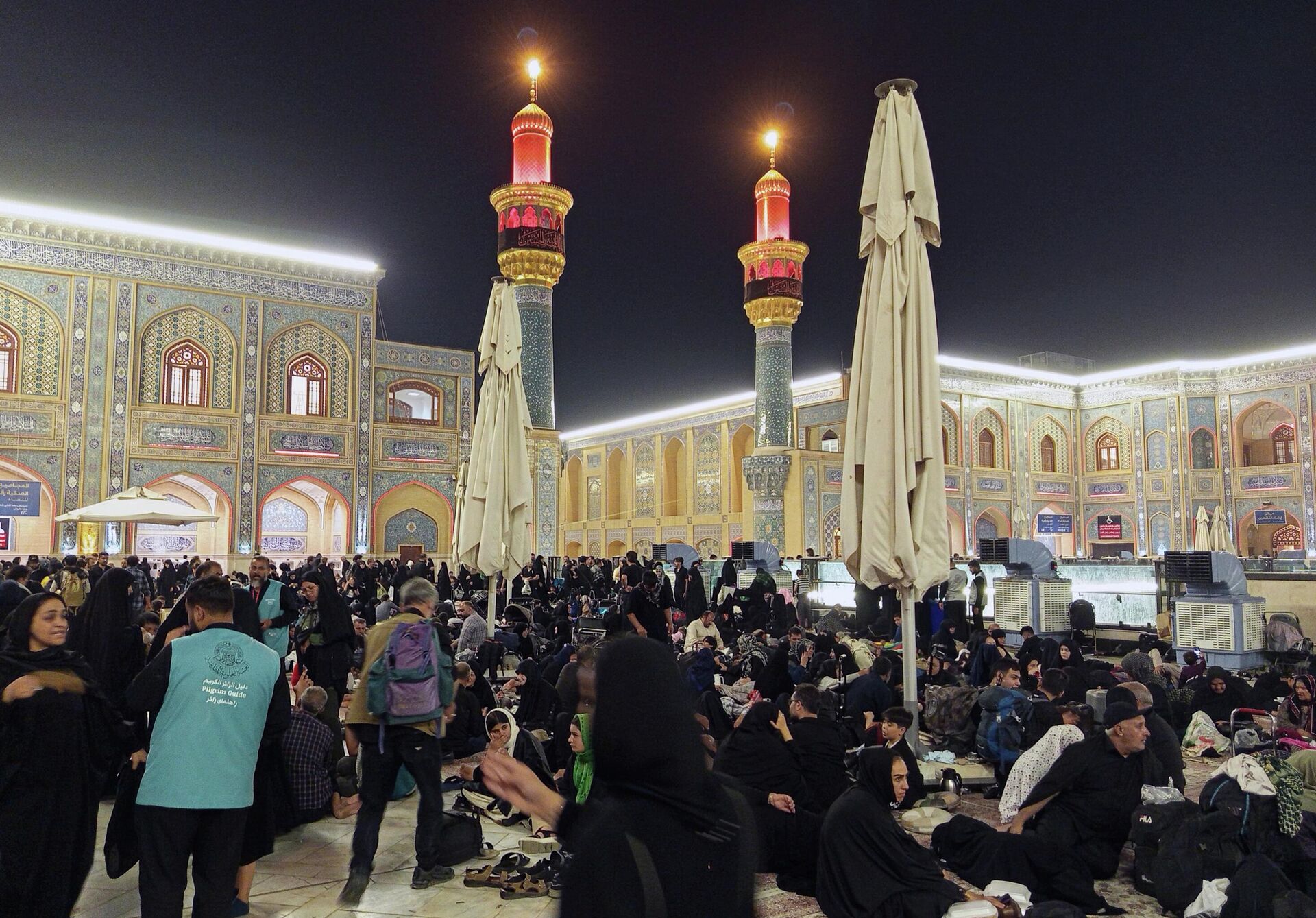 Паломничество мусульман-шиитов в священный для них город Наджаф во время ежегодного шиитского религиозного шествия Арбаин Паломничество мусульман-шиитов в священный для них город Наджаф во время ежегодного шиитского религиозного шествия Арбаин - РИА Новости, 1920, 13.08.2025