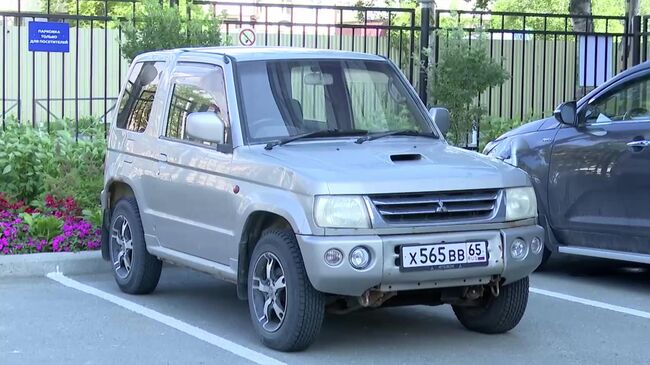  Канадец Стивен Хамби передал свой автомобиль Mitsubishi Pajero Mini для нужд СВО. Кадр видео