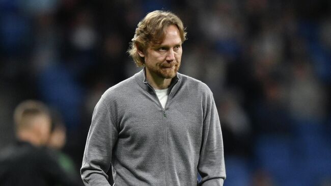 Валерий Карпин