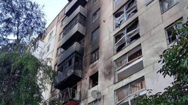 Последствия ударов со стороны ВСУ по жилому микрорайону Лисичанска