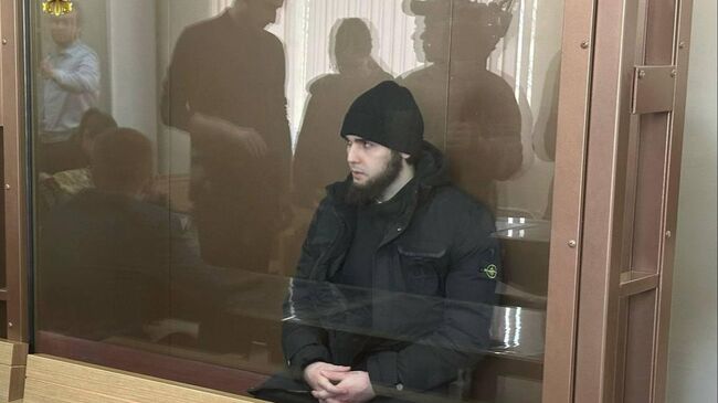 Автоблогер Ахмед Алиасхабов в зале суда