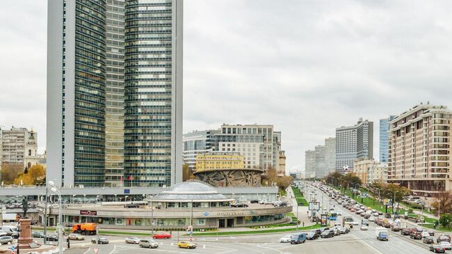 Дом-книжка на Новом Арбате, известный как бывшее здание Совета экономической взаимопомощи (СЭВ)