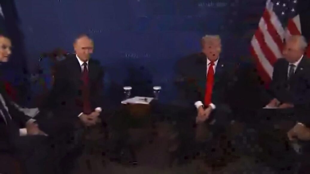 На Аляске проходят переговоры Путина и Трампа