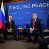 Президенты России и США Владимир Путин и Дональд Трамп во время встречи в Анкоридже, Аляска