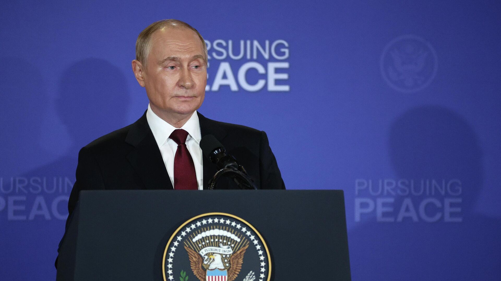 Священник рассказал об иконе, подаренной Путиным архиепископу на Аляске