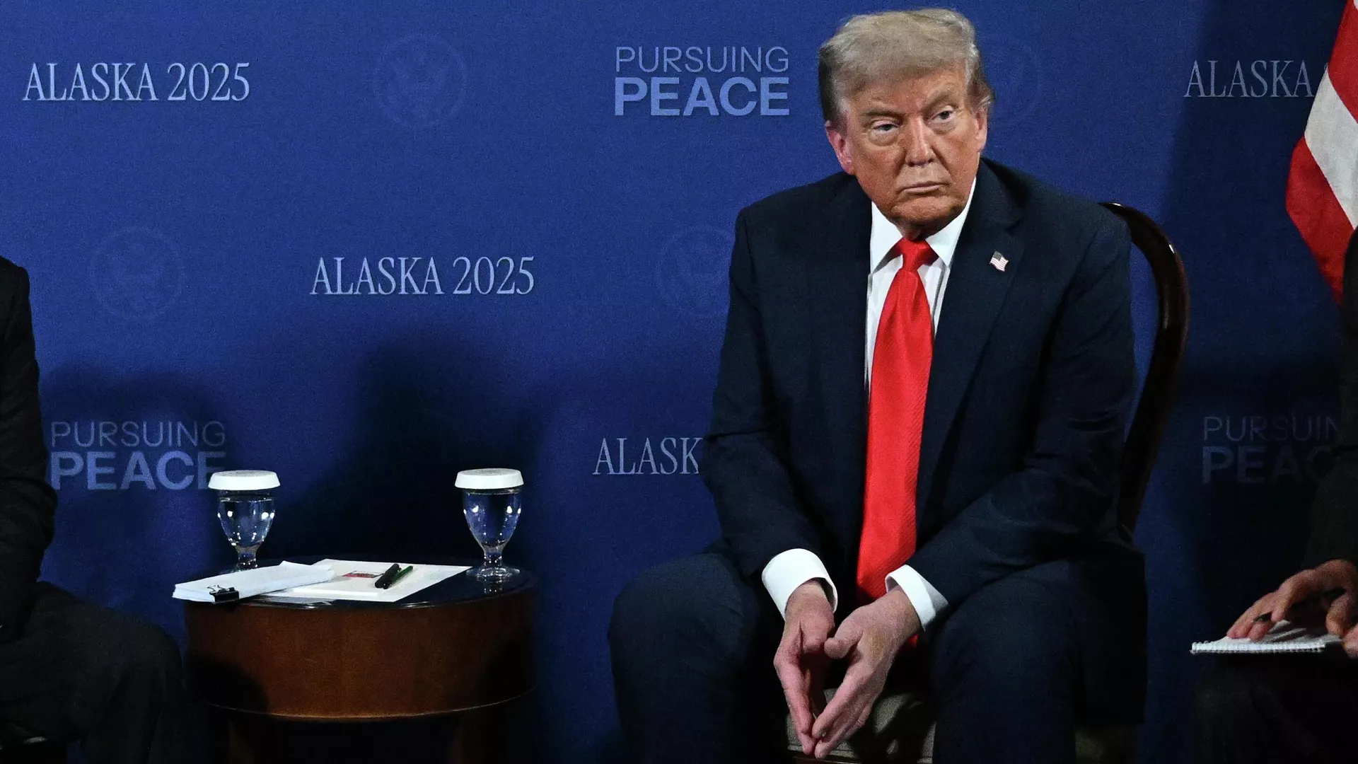 Трамп выступил за проведение встречи Путина и Зеленского в двустороннем формате