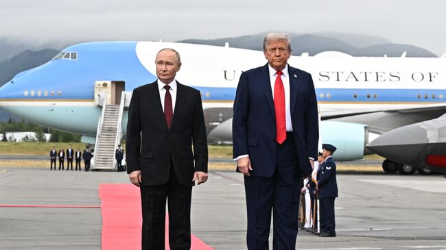 Владимир Путин и Дональд Трамп Владимир Путин и Дональд Трамп