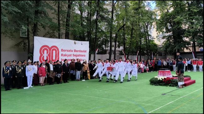 Церемония в честь 80-летия независимости Индонезии