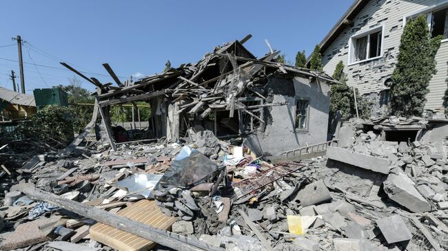 Последствия удара со стороны ВСУ в Ленинском районе Донецка. 18 августа 2025 Последствия удара со стороны ВСУ в Ленинском районе Донецка. 18 августа 2025