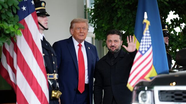 Президент США Дональд Трамп встречает в Вашингтоне Владимира Зеленского, прибывшего в США на встречу