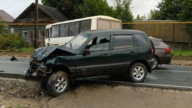 ДТП с участием рейсового автобуса в деревне Чербай в Чувашии