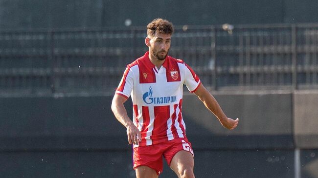 Защитник белградской Црвены Звезды Наир Тикнизян