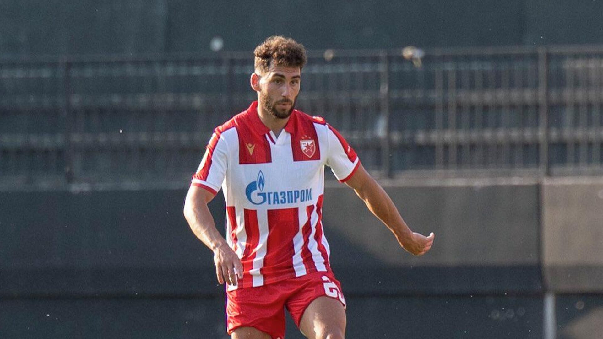 Защитник белградской Црвены Звезды Наир Тикнизян - РИА Новости, 1920, 24.09.2025