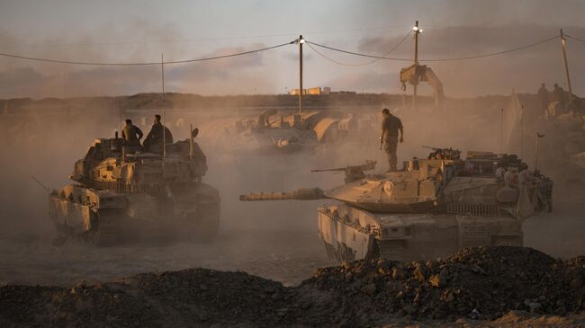 Израильские военные неподалеку от границы с сектором Газа