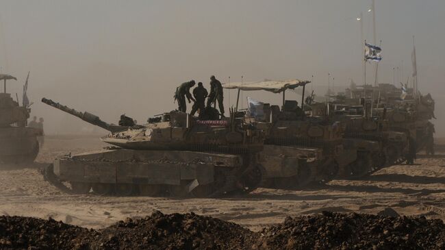 Израильские военные неподалеку от границы с сектором Газа