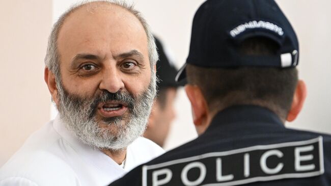 Архиепископ Баграт Галстанян в суде Архиепископ Баграт Галстанян в суде