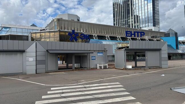 Демонтаж павильонов Экспоцентра в Москве