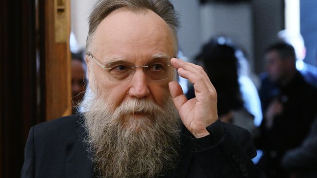 Александр Дугин