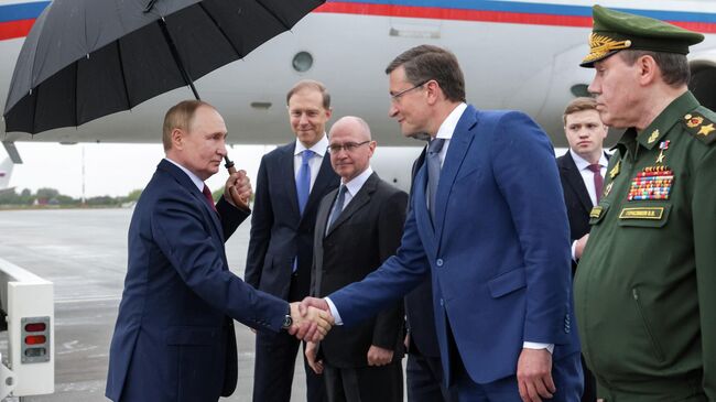 Президент РФ Владимир Путин прибыл в аэропорт Миус в Сарове Президент РФ Владимир Путин прибыл в аэропорт Миус в Сарове