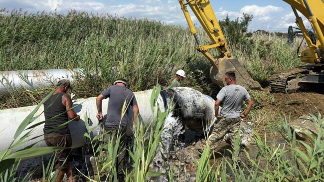 Аварийные службы устраняют аварию на магистральном водоводе Феодосия–Судак