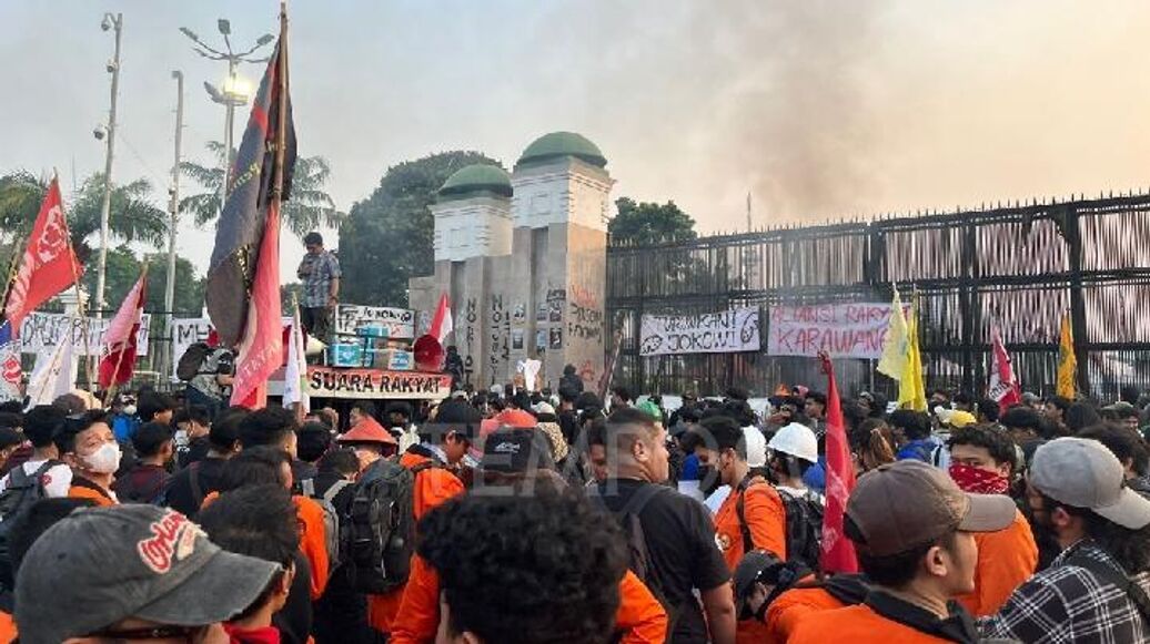 Экс-глава разведки Индонезии рассказал, кто стоит за беспорядками в стране