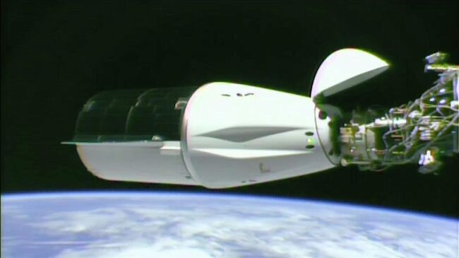 Космический корабль Dragon компании SpaceX прибыл на МКС