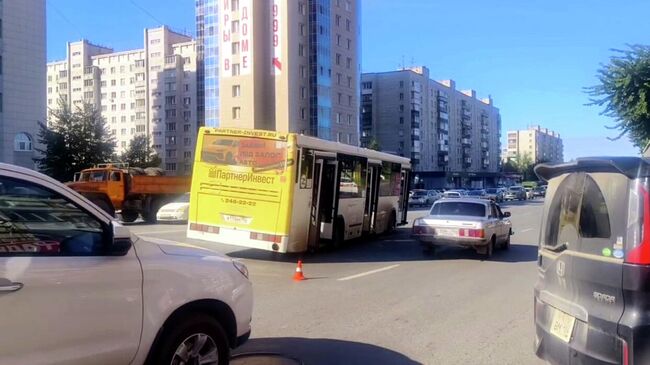 ДТП по улице Титова в Новосибирске