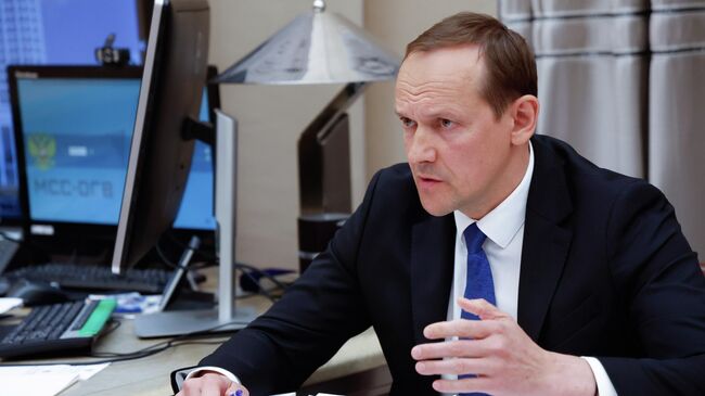 Премьер-министр Михаил Мишустин провёл встречу с главой Росреестра Олегом Скуфинским Премьер-министр Михаил Мишустин провёл встречу с главой Росреестра Олегом Скуфинским