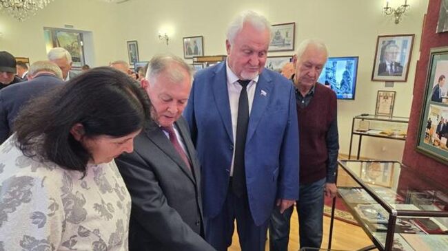 Евгений Матушкин принял участие в открытии выставки в честь почетного гражданина Бетина