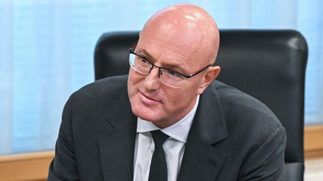 Дмитрий Чернышенко