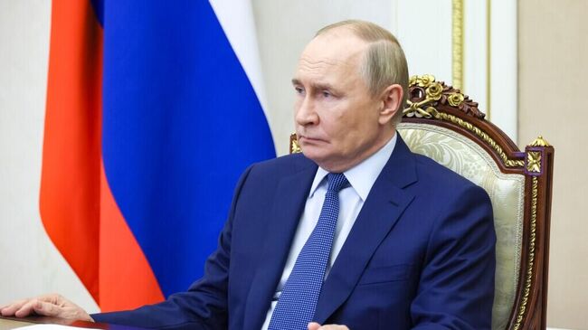 LIVE: Путин на совещании с членами Правительства