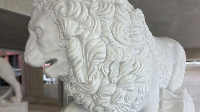 Копия скульптуры льва Медичи