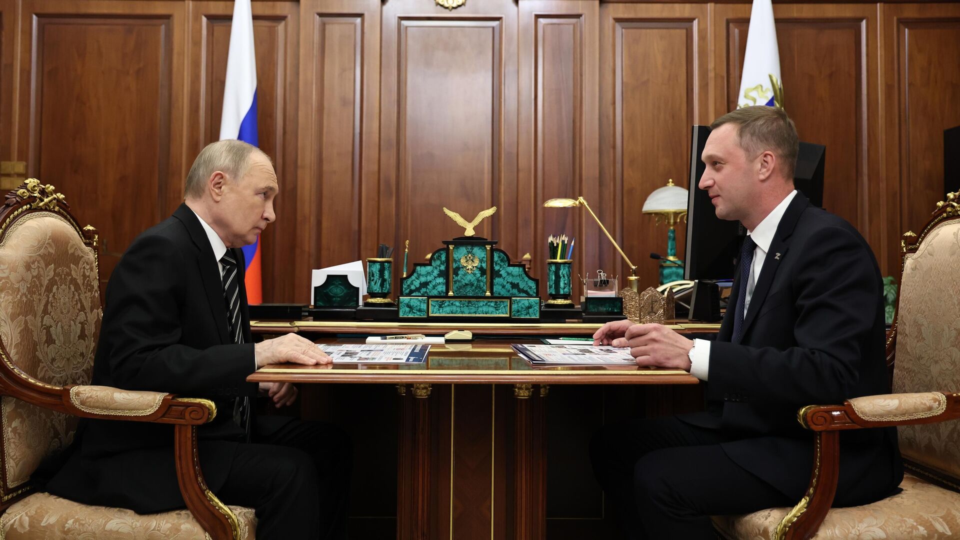 Путин отметил сокращение объема строительных работ в Саратовской области