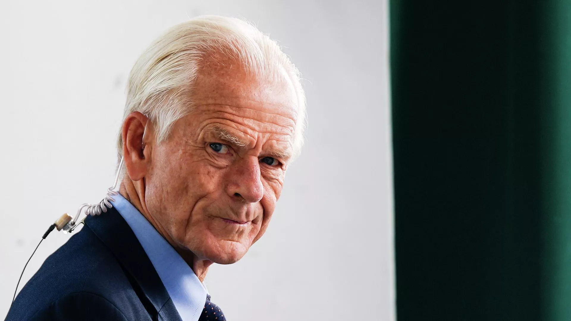 Американские производители зависят от импорта, признал советник Трампа