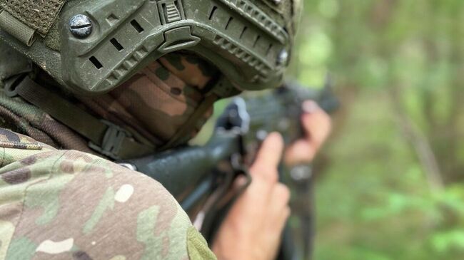 Боец 40-й бригады морской пехоты