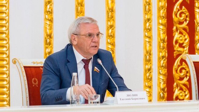 Председатель Совета законодателей Приволжского федерального округа, спикер законодательного собрания Нижегородской области Евгений Люлин Председатель Совета законодателей Приволжского федерального округа, спикер законодательного собрания Нижегородской области Евгений Люлин