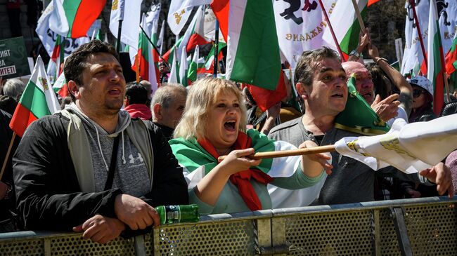 Протест партии Возрождение в Болгарии