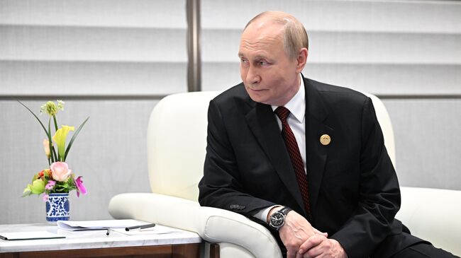 Президент Владимир Путин на полях саммита Шанхайской организации сотрудничества